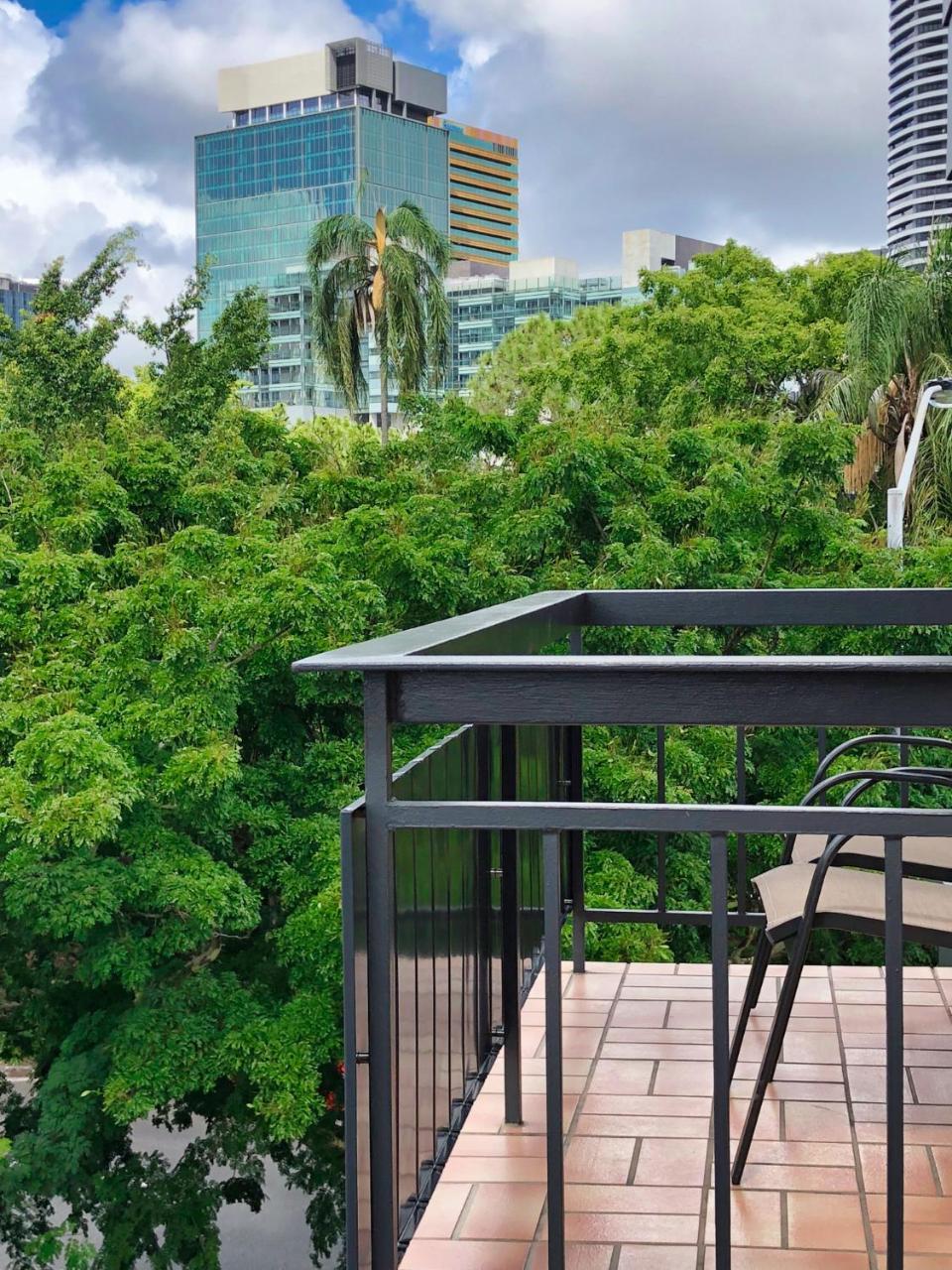 Soho Brisbane Hotel Exterior foto